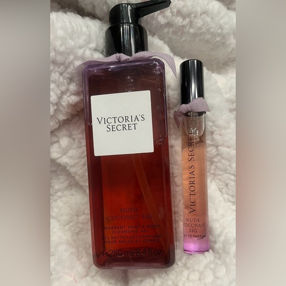 NWOT-Victoria’s Secret Nude Coconut Fig Set - Picture 1 of 3